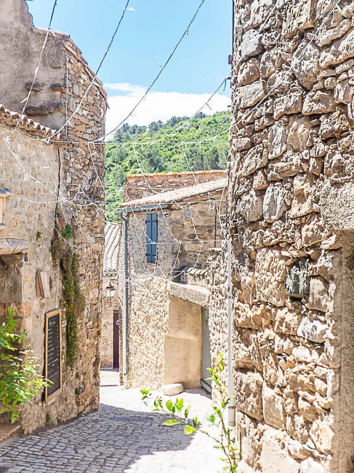 Minerve, la cité médiévale entre Cesse et Brian