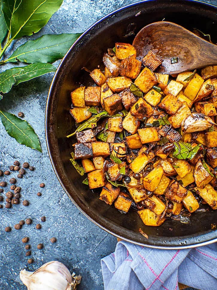 Cuisson du tofu adobo