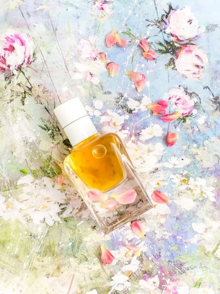 fabriquer une eau de parfum