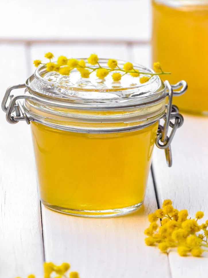 Gelée de fleurs de mimosa