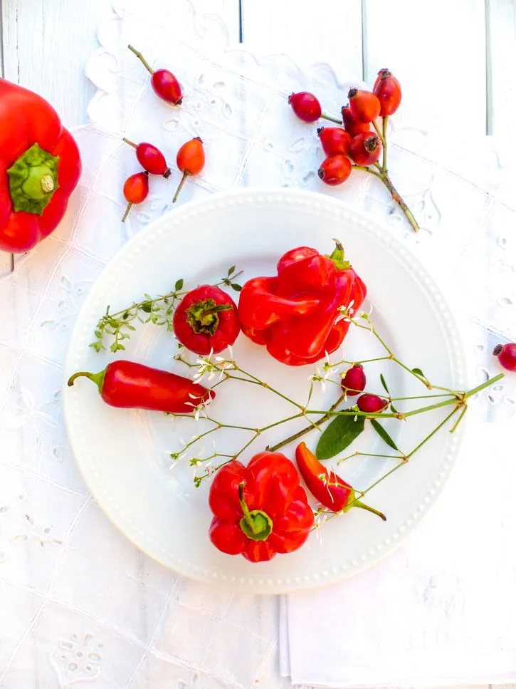Vitamine C piment poivron rouge cynorrhodon thym